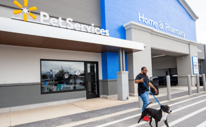 Análisis: Cómo el nuevo centro para mascotas de Walmart puede revolucionar la industria minorista de mascotas